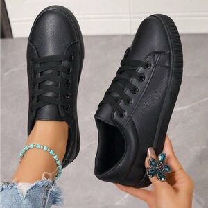 Black Casual Sneakers